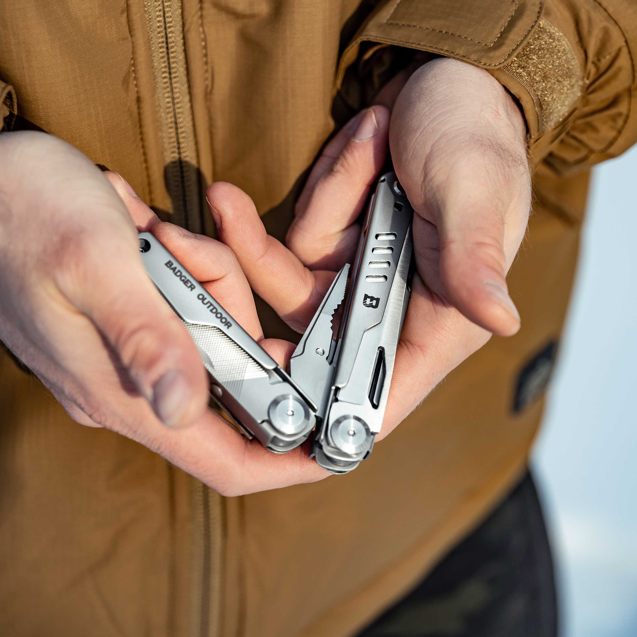 Badger Outdoor - Fang Multitool