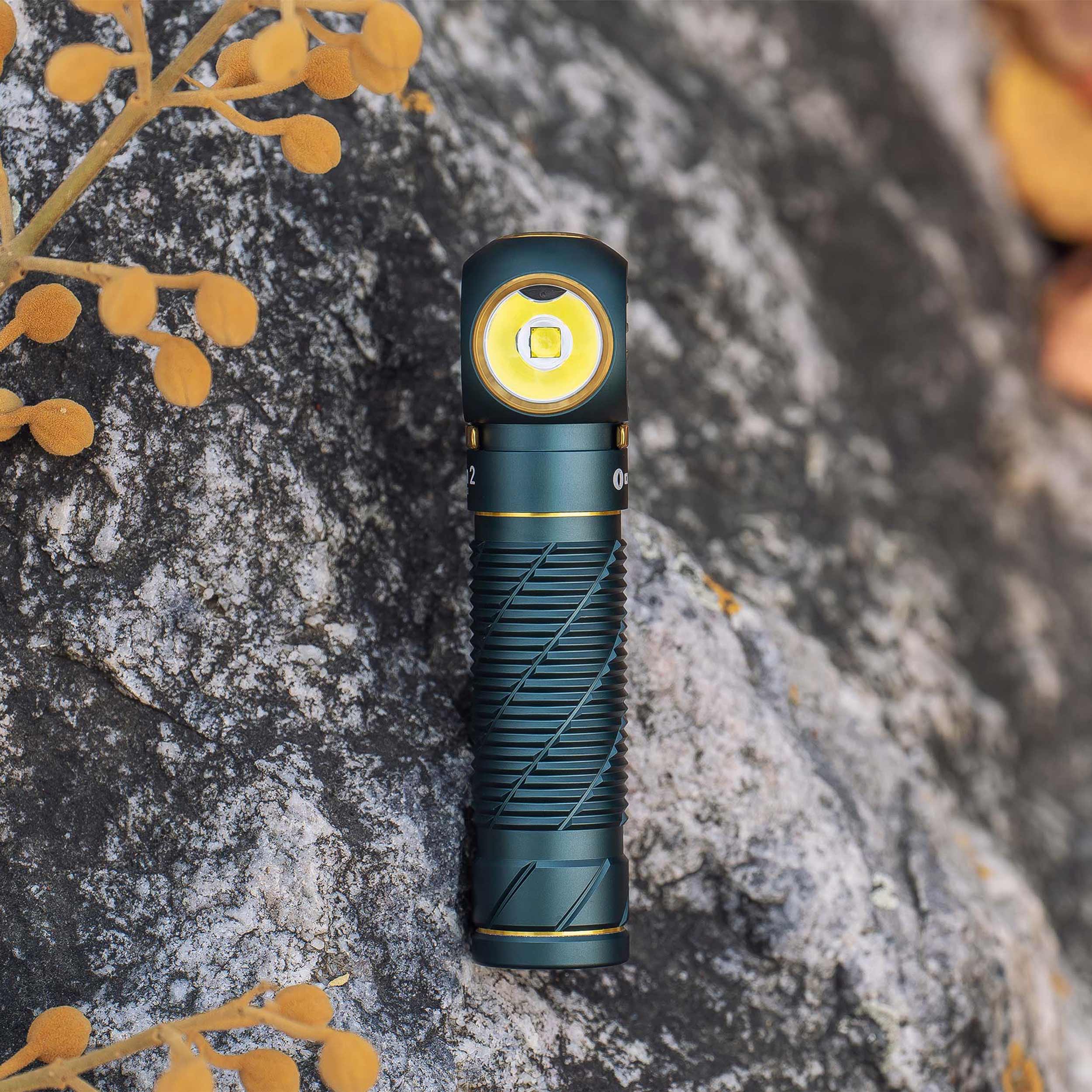 Olight - Perun 2 Cool White Kit Dream Blue - Stirn- und Winkeltaschenlampe mit Stirnband - 2500 Lumen