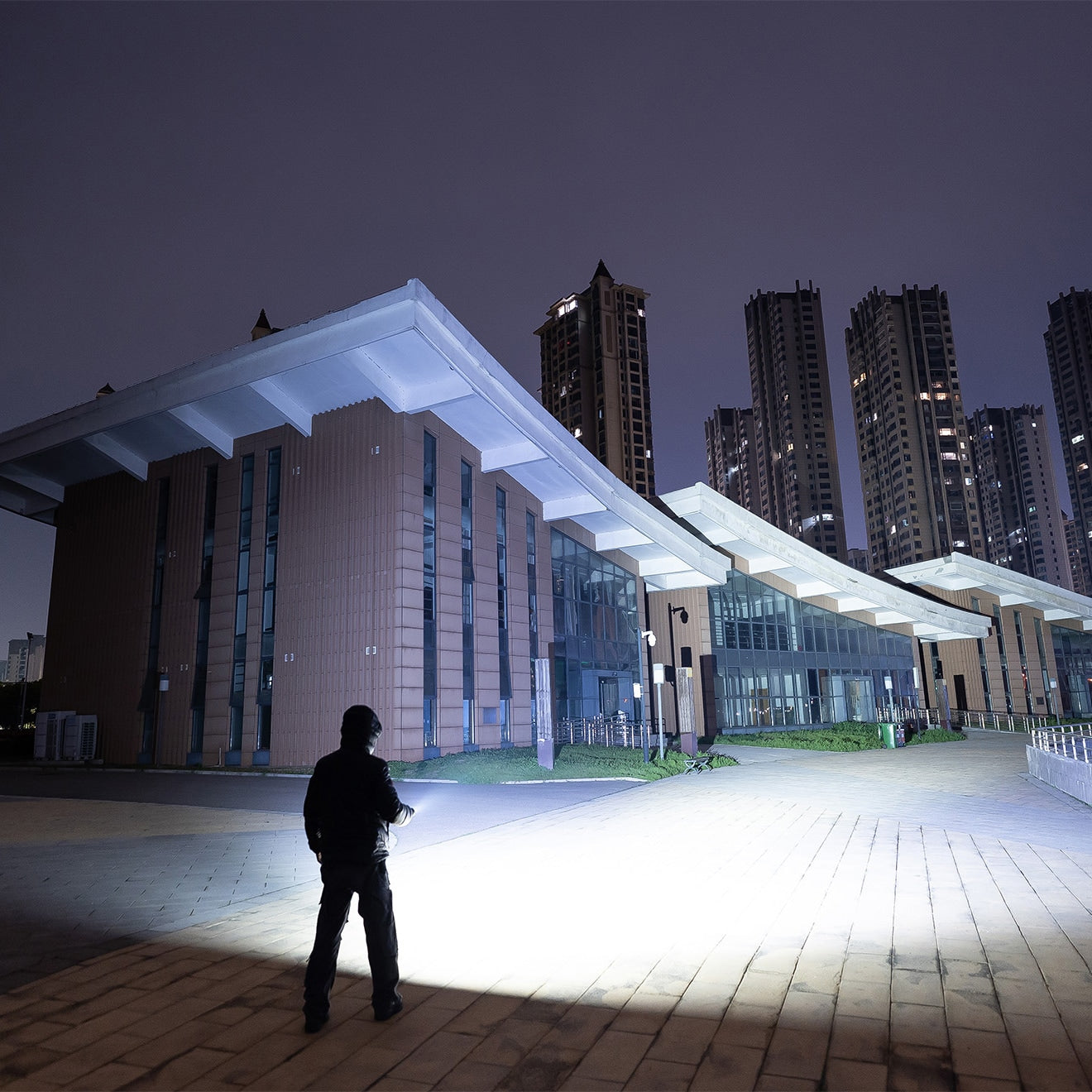 Olight - Prowess Taschenlampe Black - 5000 Lumen