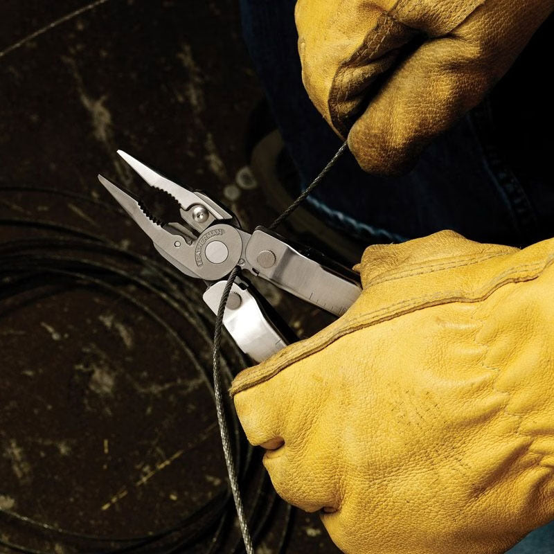 Leatherman - Super Tool 300 Multitool - Black mit Holster