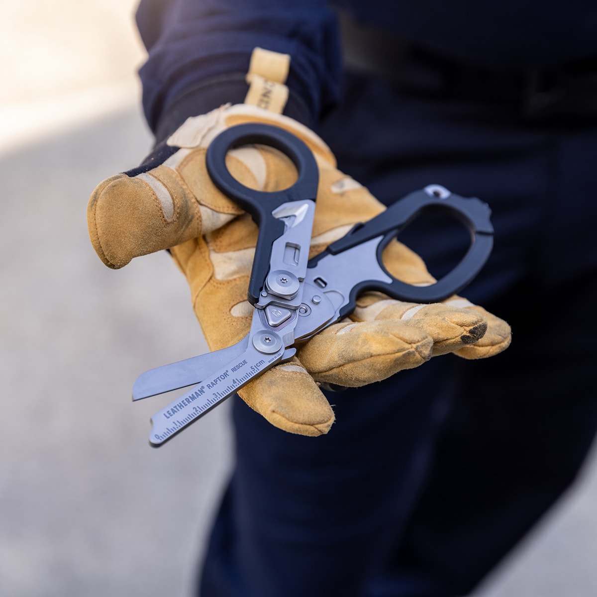 Leatherman - Raptor Rescue - Multitool mit Holster - Black