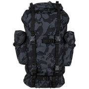 BW Kampfrucksack, 65 l, Alu-Aussteifung, night-camo-Taschen/Rucksäcke/Holster-Krisenbedarf