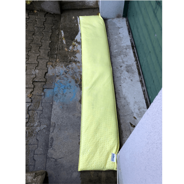 Loidhold Wasserschutzschlauch sofort Einsatzbereit Länge: 250 cm x Breite: 50 cm Zweikammersystem – Stauhöhe ca. 10 cm – Stapelbar – Aufnahme von 80 Liter pro Hochwasserschutzschlauch